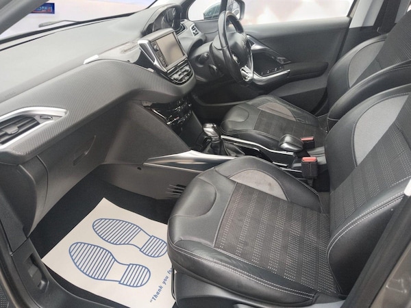 Used Peugeot 2008 2014 for sale - 76186905: Photo 16
