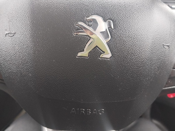Used Peugeot 2008 2014 for sale - 76186905: Photo 26