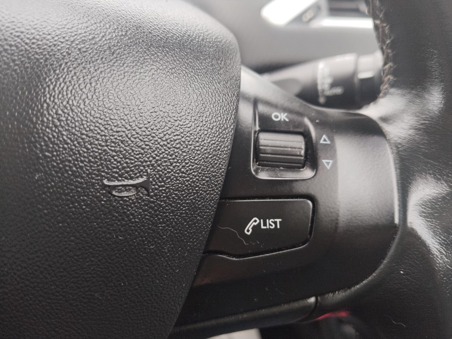 Used Peugeot 2008 2014 for sale - 76186905: Photo 27