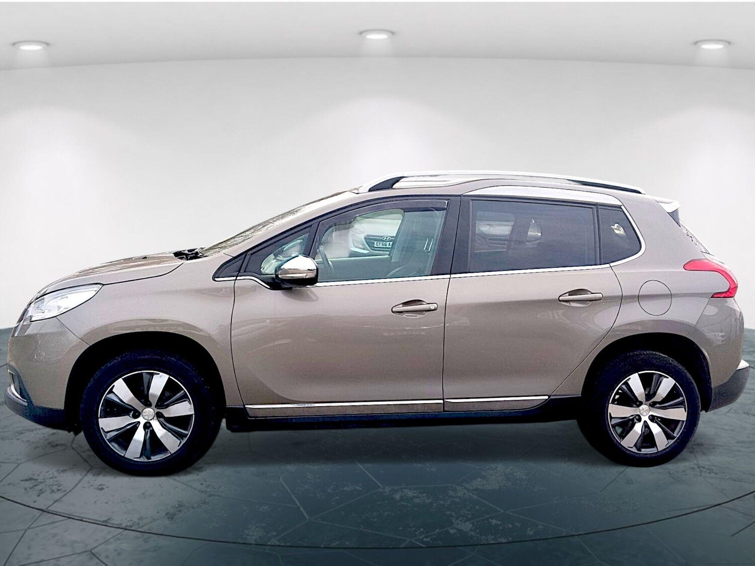 Used Peugeot 2008 2014 for sale - 76186905: Photo 8