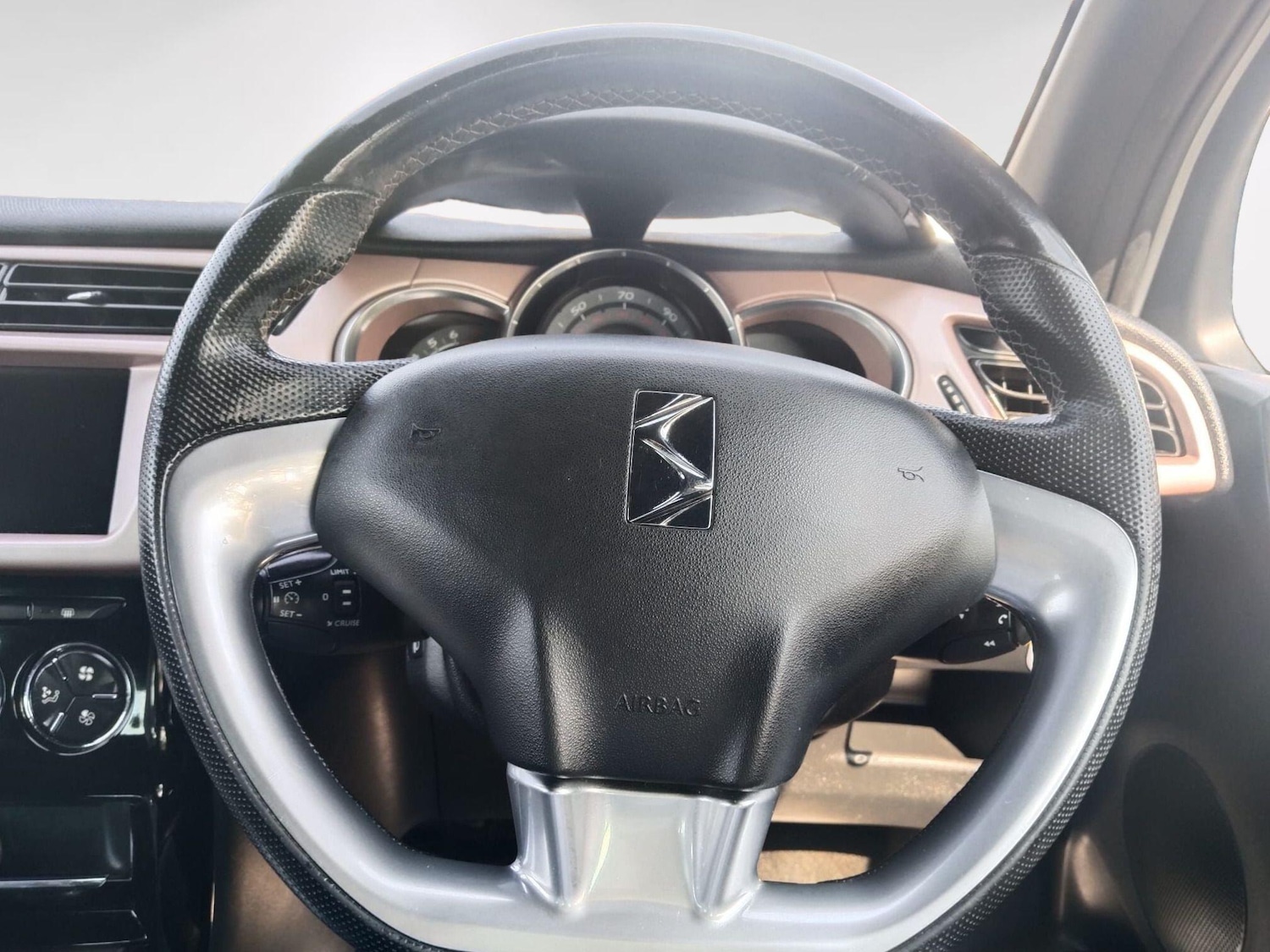 Used DS Automobiles DS 3 2017 for sale - 76641636: Photo 23