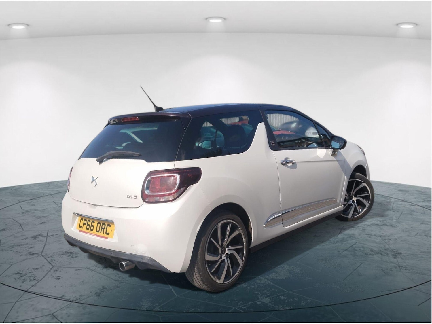 Used DS Automobiles DS 3 2017 for sale - 76641636: Photo 4