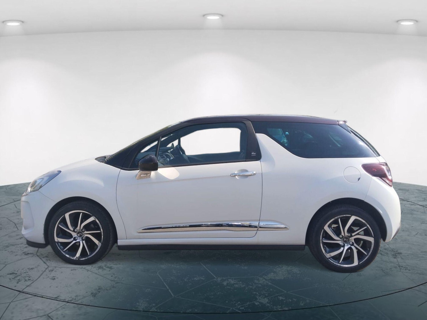 Used DS Automobiles DS 3 2017 for sale - 76641636: Photo 8