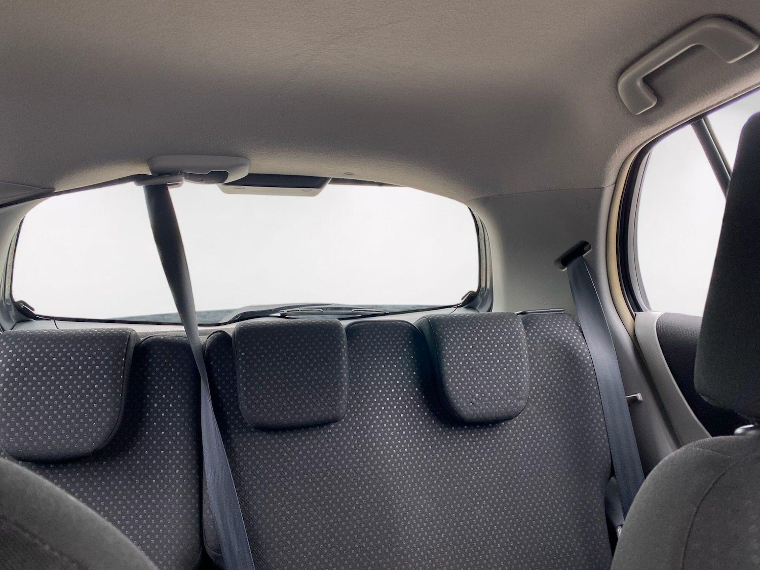 Used Toyota Yaris 2011 for sale - 76186961: Photo 19