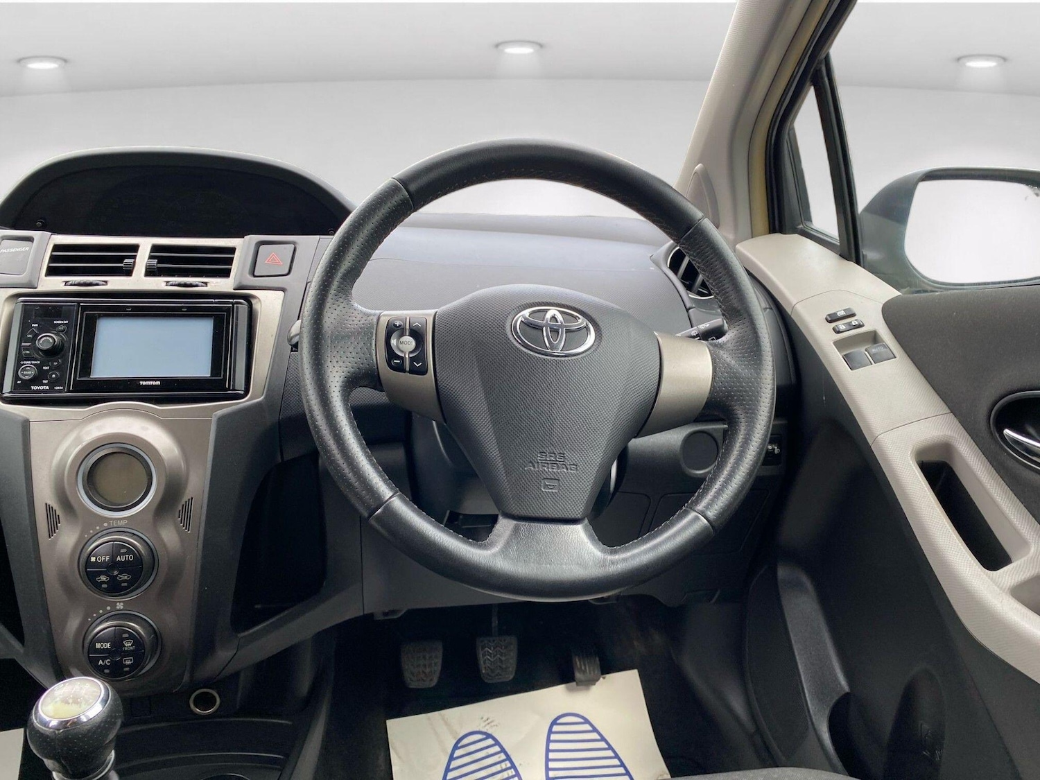 Used Toyota Yaris 2011 for sale - 76186961: Photo 22
