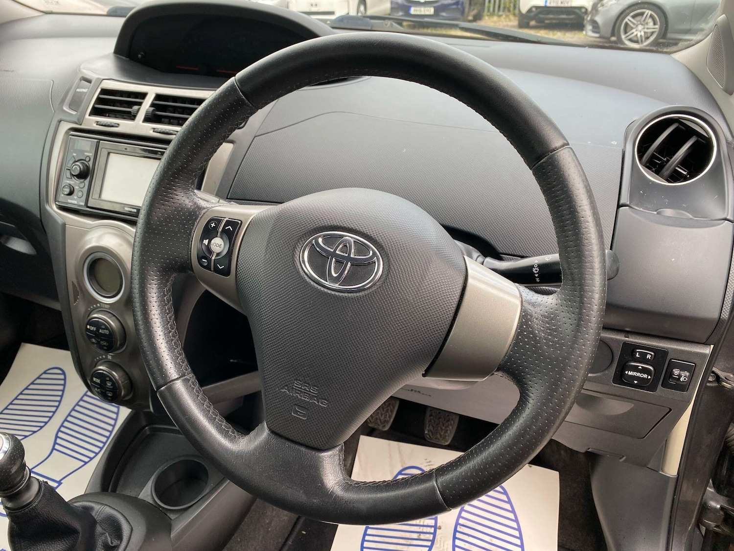 Used Toyota Yaris 2011 for sale - 76186961: Photo 23