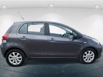 Used Toyota Yaris 2011 for sale - 76186961: Photo