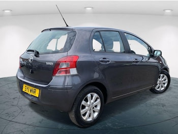 Used Toyota Yaris 2011 for sale - 76186961: Photo