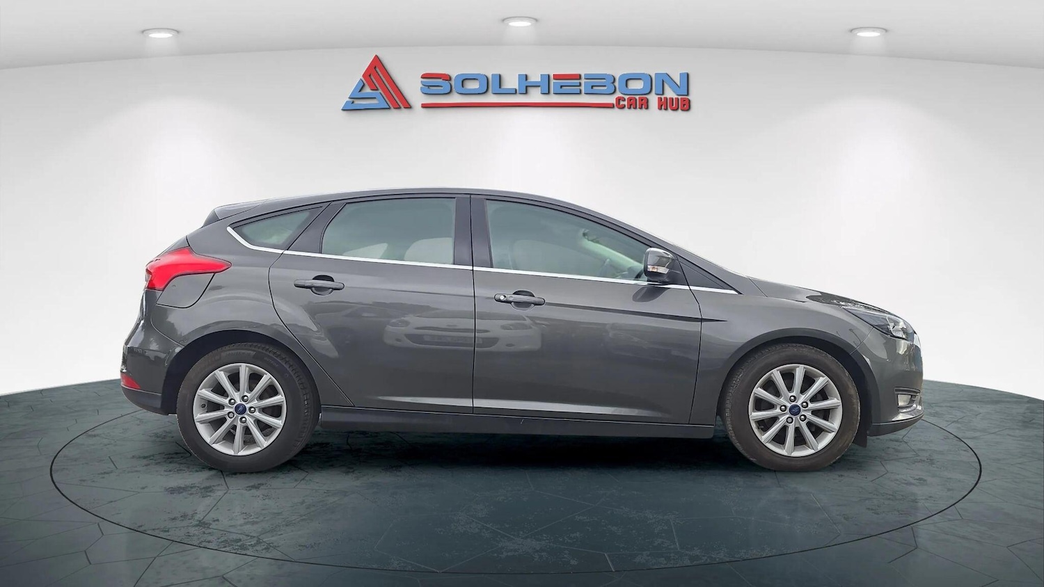 Used Ford Focus 2018 for sale - 76186890: Photo 7