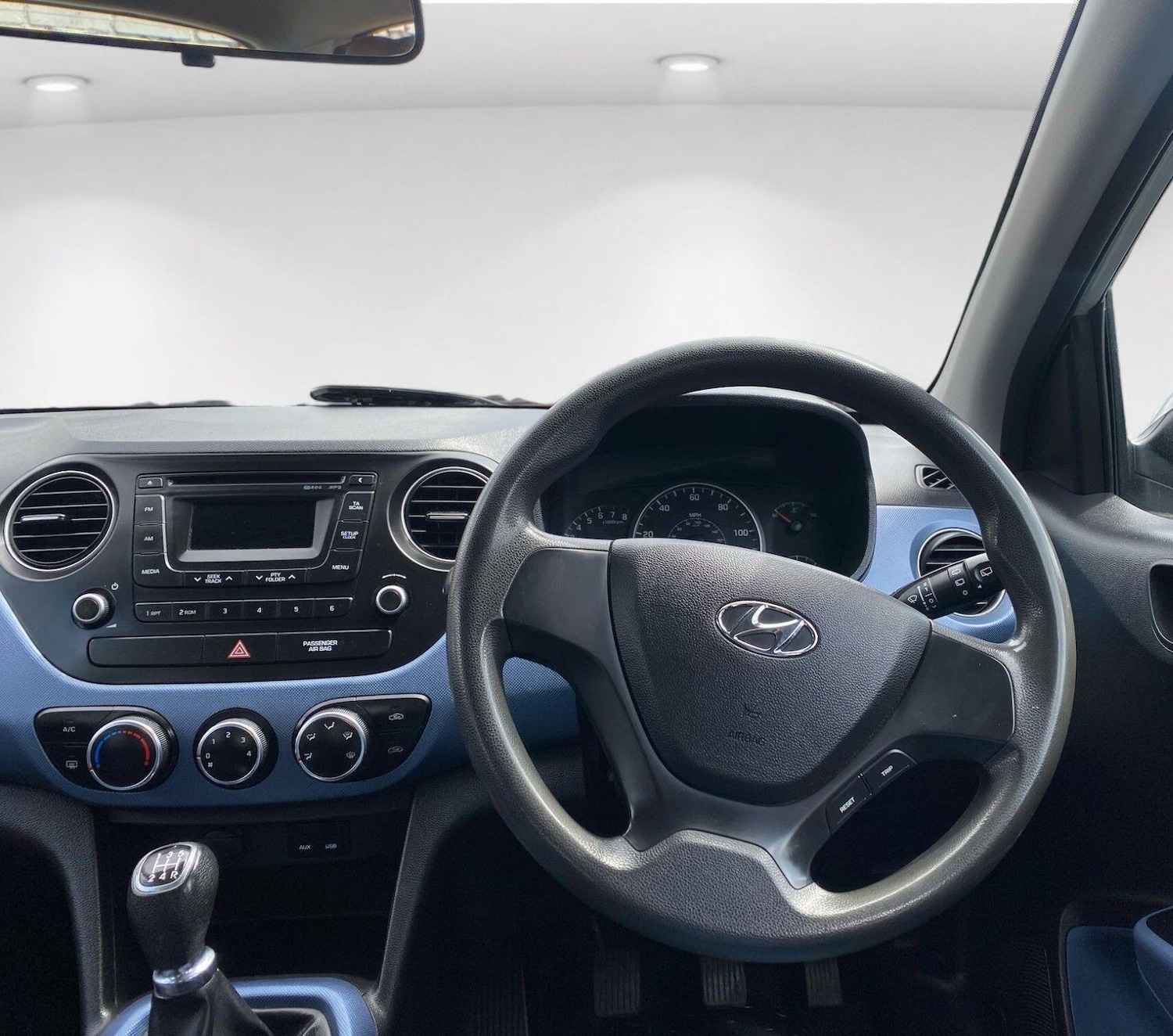 Used Hyundai i10 2014 for sale - 76186882: Photo 22