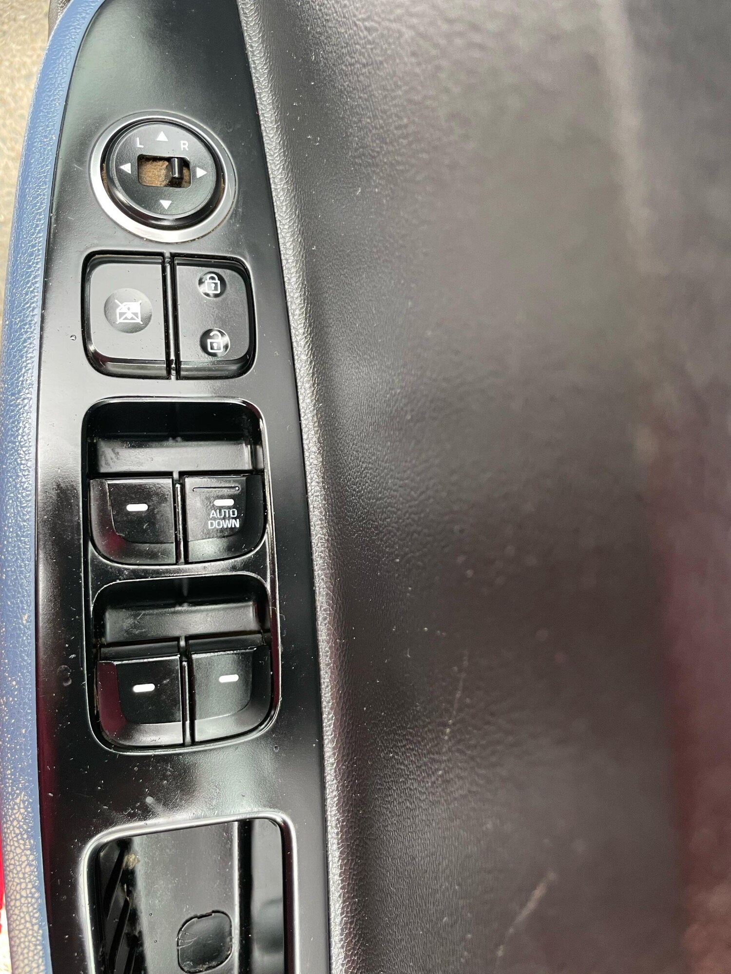 Used Hyundai i10 2014 for sale - 76186882: Photo 28