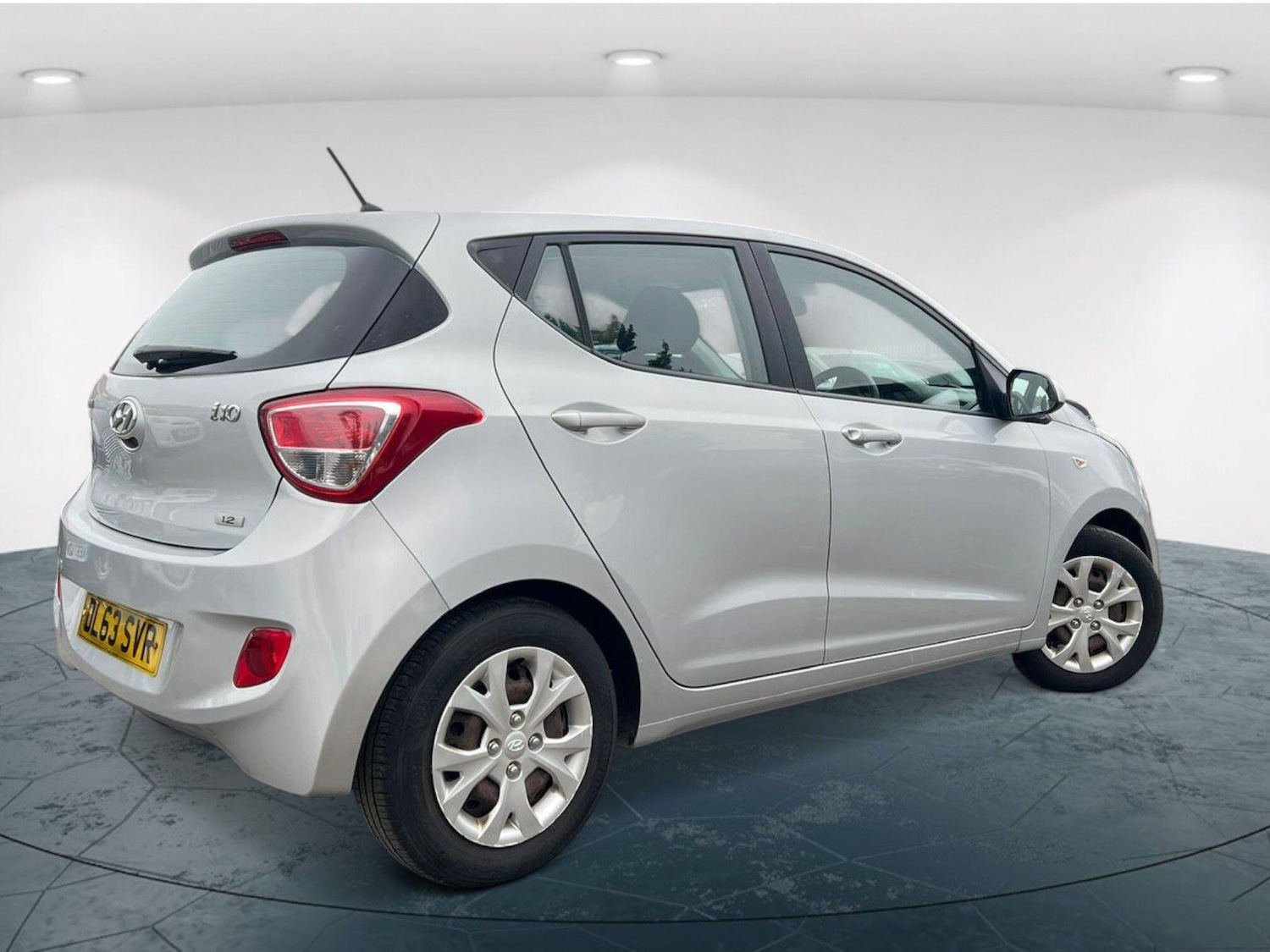 Used Hyundai i10 2014 for sale - 76186882: Photo 4