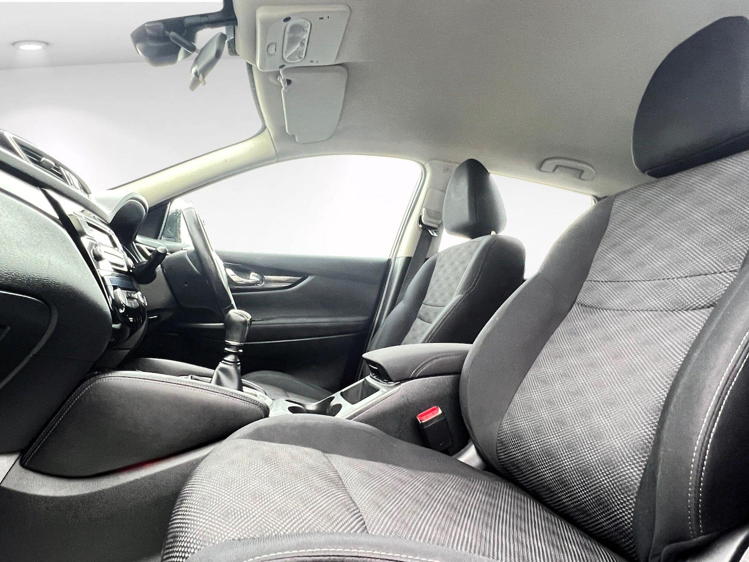 Used Nissan Qashqai 2017 for sale - 76542241: Photo 15