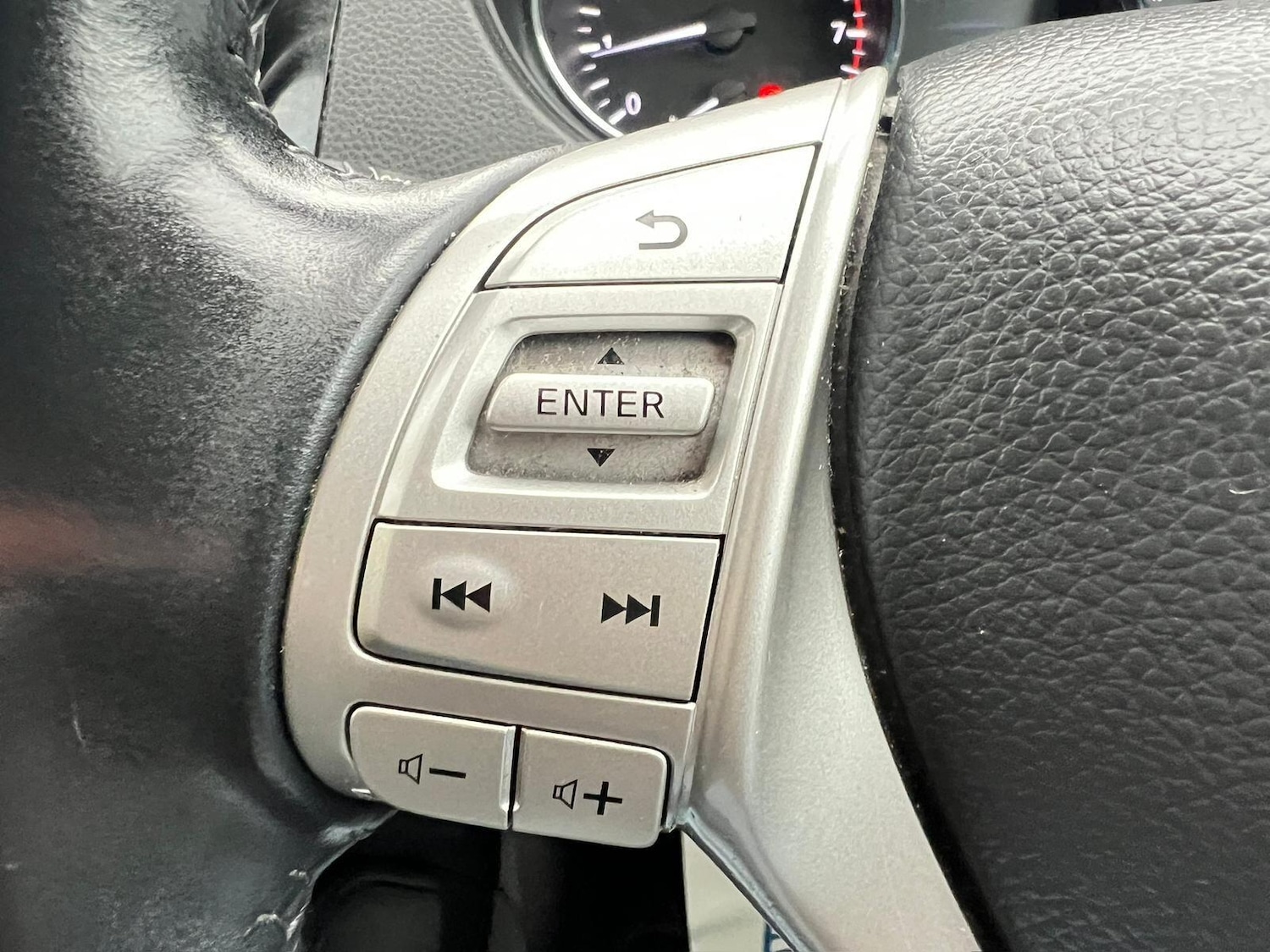 Used Nissan Qashqai 2017 for sale - 76542241: Photo 24