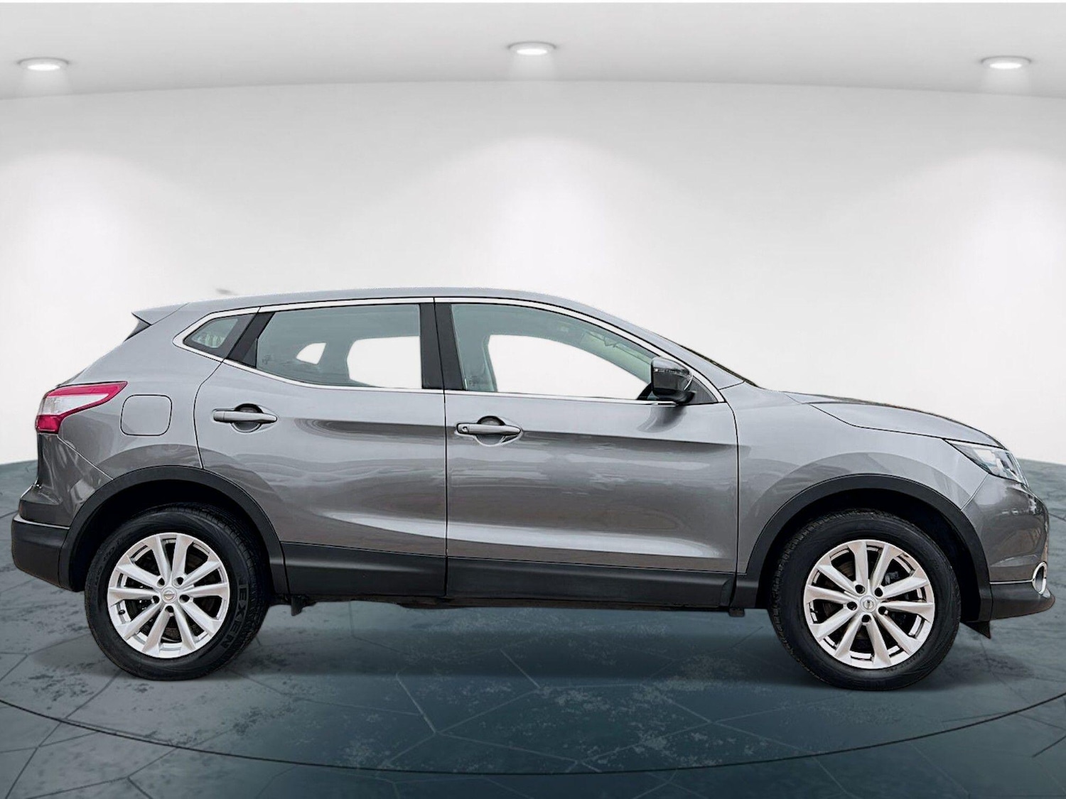 Used Nissan Qashqai 2017 for sale - 76542241: Photo 3