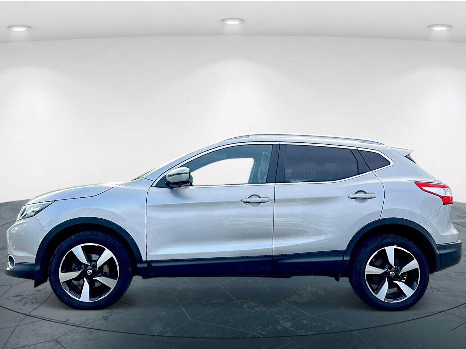 Used Nissan Qashqai 2017 for sale - 76376840: Photo 9