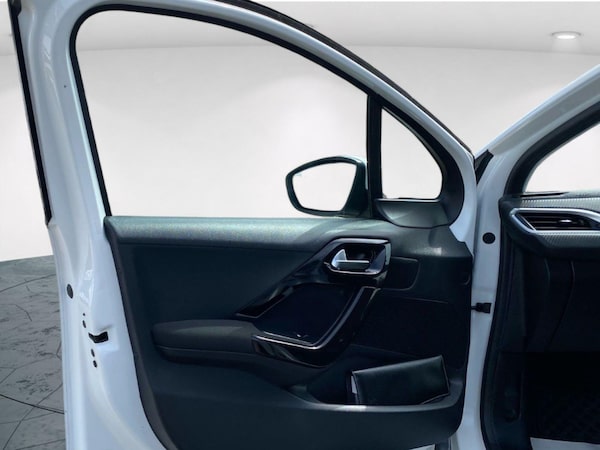 Used Peugeot 2008 2015 for sale - 76186867: Photo 33