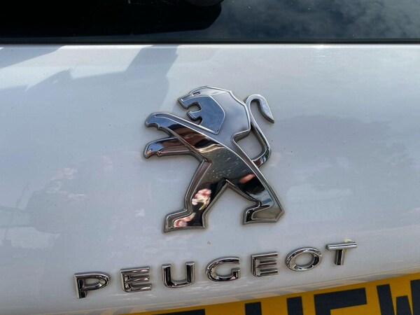 Used Peugeot 2008 2015 for sale - 76186867: Photo 40