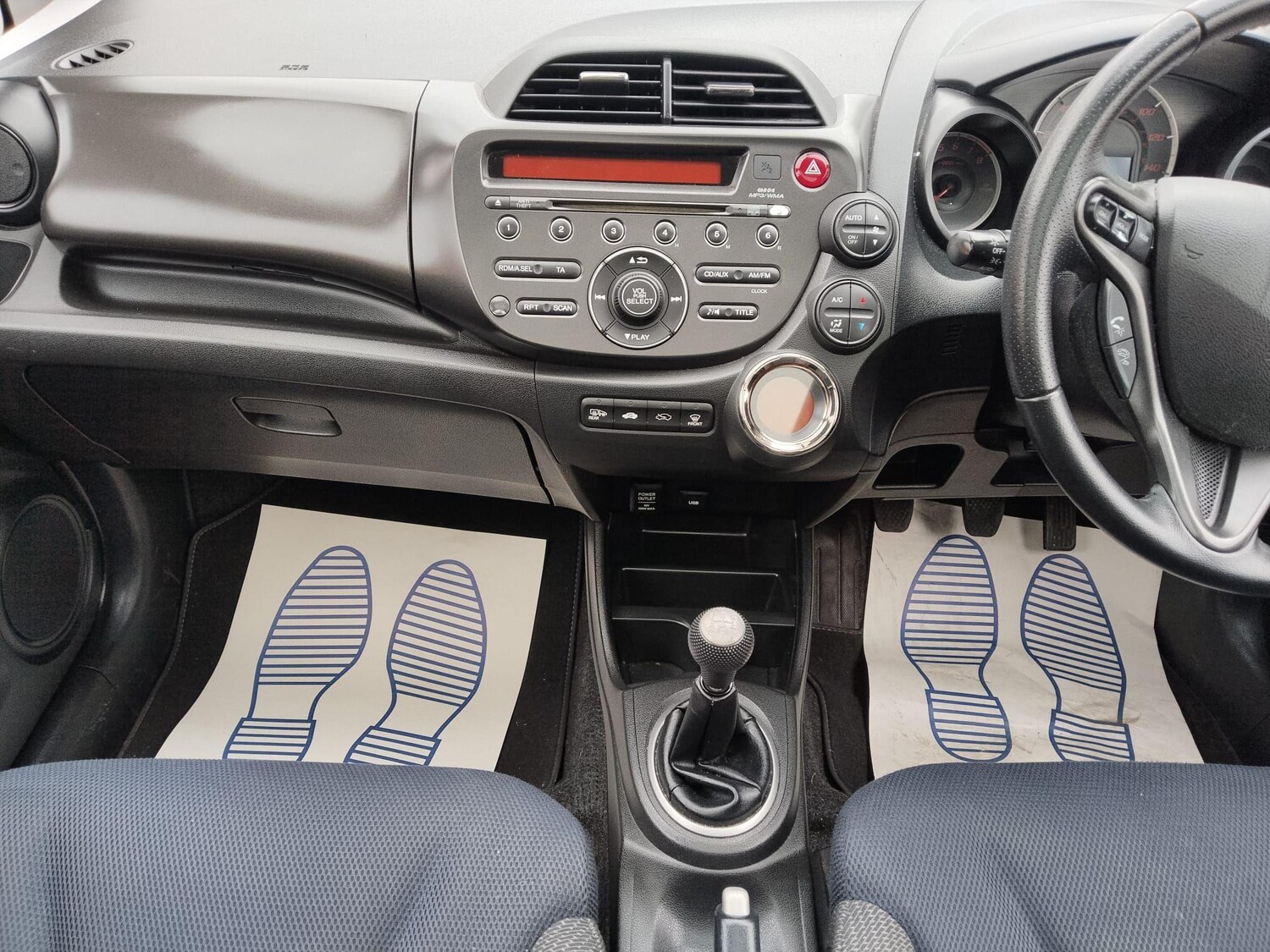 Used Honda Jazz 2013 for sale - 76186884: Photo 16