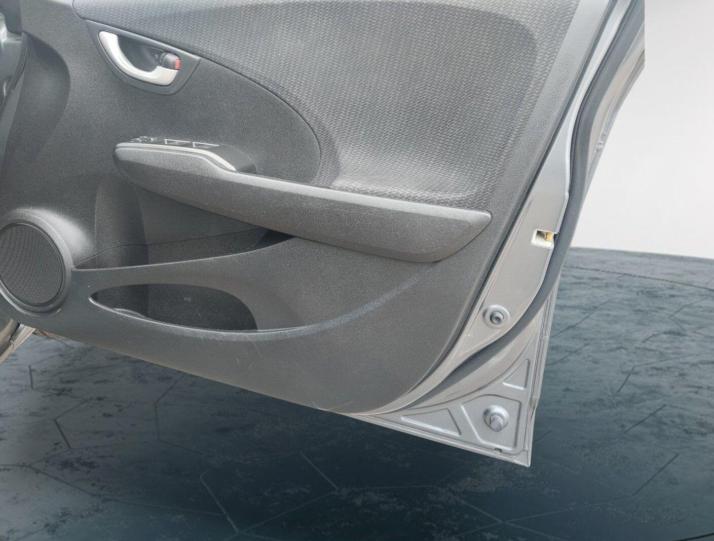 Used Honda Jazz 2013 for sale - 76186884: Photo 41