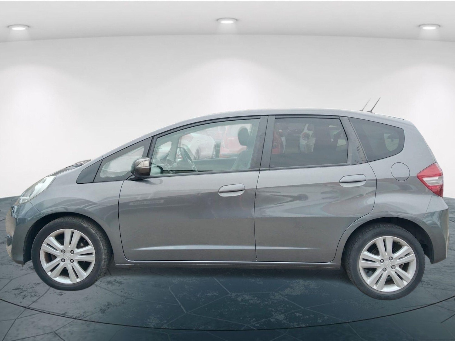 Used Honda Jazz 2013 for sale - 76186884: Photo 8