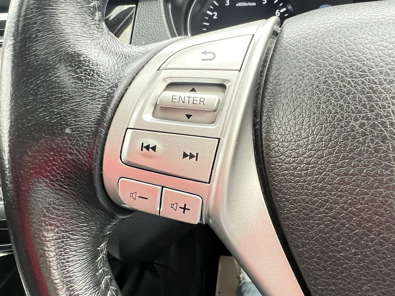 Used Nissan X-Trail 2015 for sale - 76376849: Photo 26