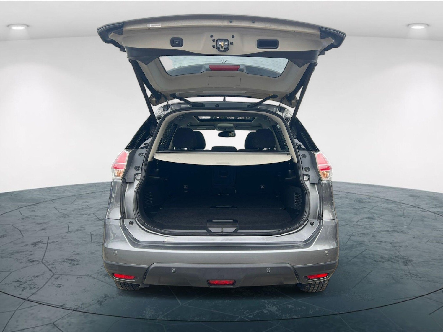 Used Nissan X-Trail 2015 for sale - 76376849: Photo 41