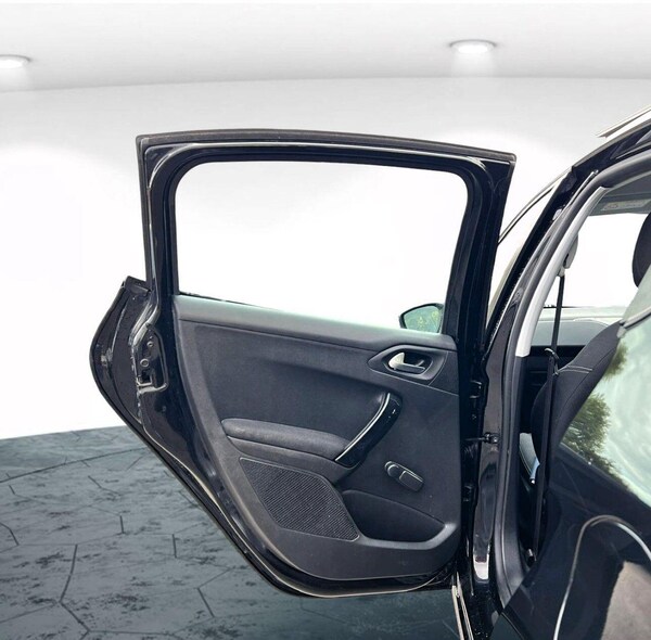 Used Peugeot 208 2019 for sale - 76341050: Photo 18