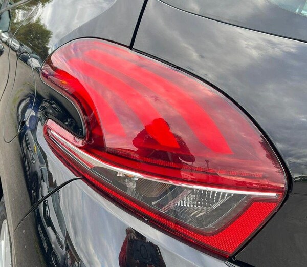 Used Peugeot 208 2019 for sale - 76341050: Photo 21