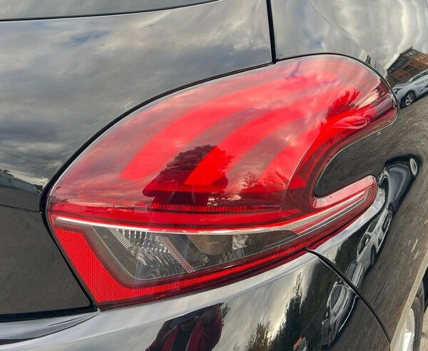 Used Peugeot 208 2019 for sale - 76341050: Photo 25