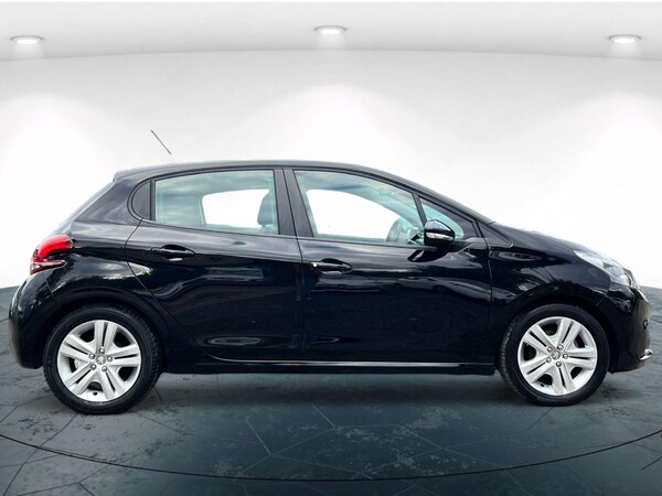 Used Peugeot 208 2019 for sale - 76341050: Photo 3