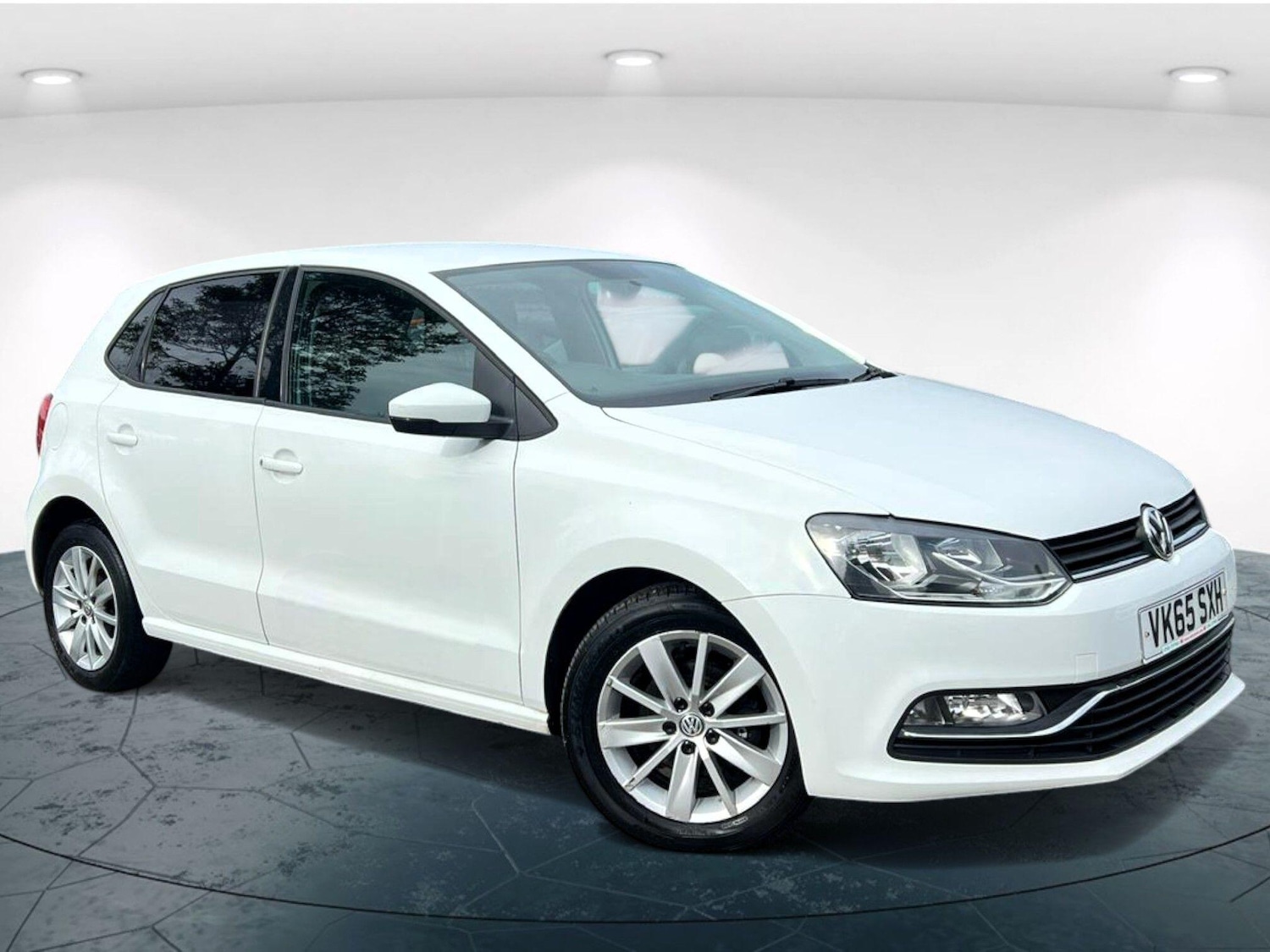 Used Volkswagen Polo 2015 for sale - 76441870: Photo 11