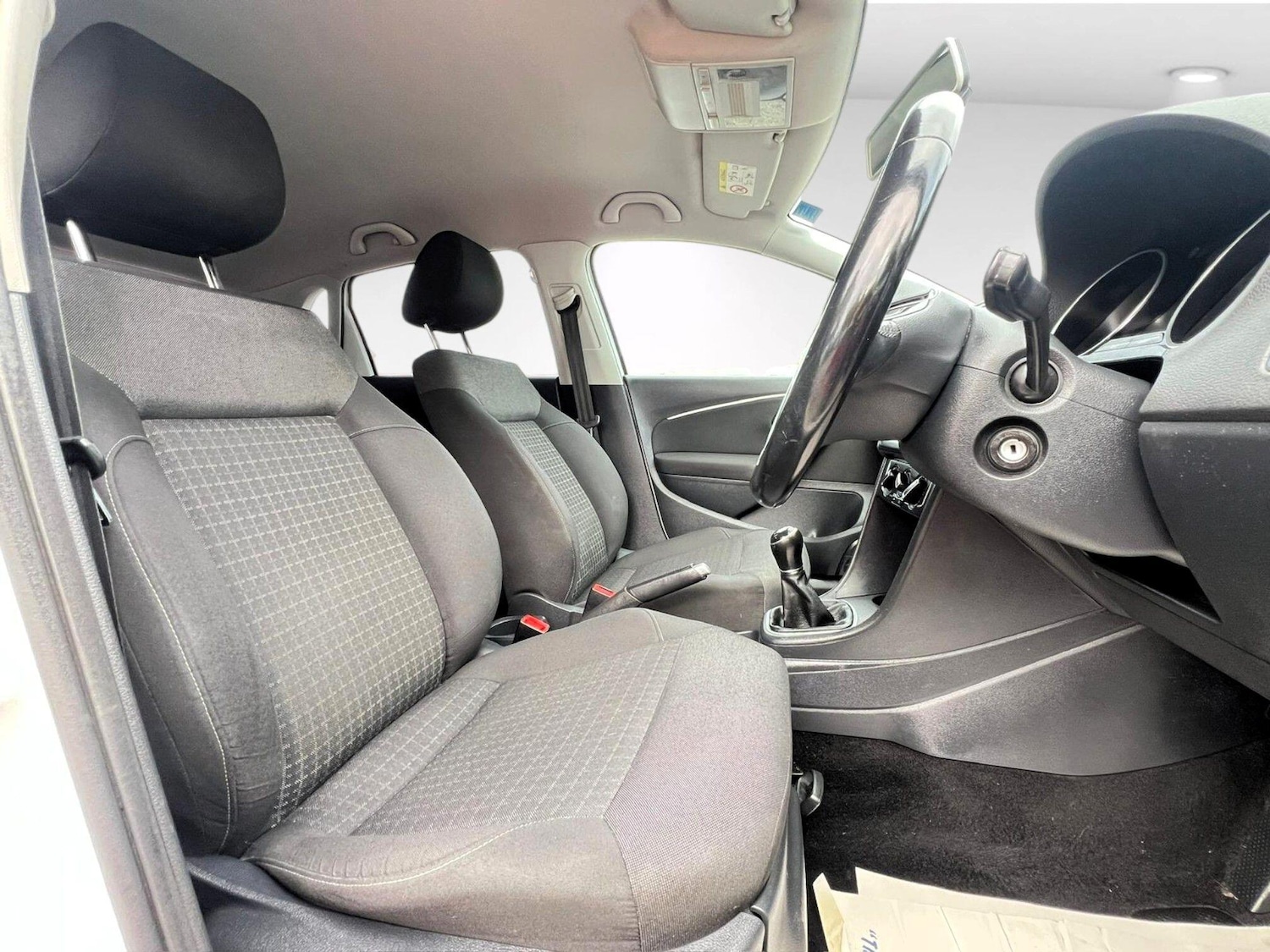 Used Volkswagen Polo 2015 for sale - 76441870: Photo 13