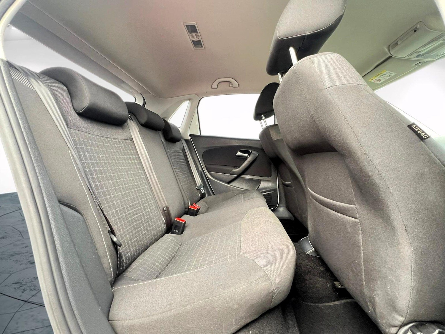 Used Volkswagen Polo 2015 for sale - 76441870: Photo 15