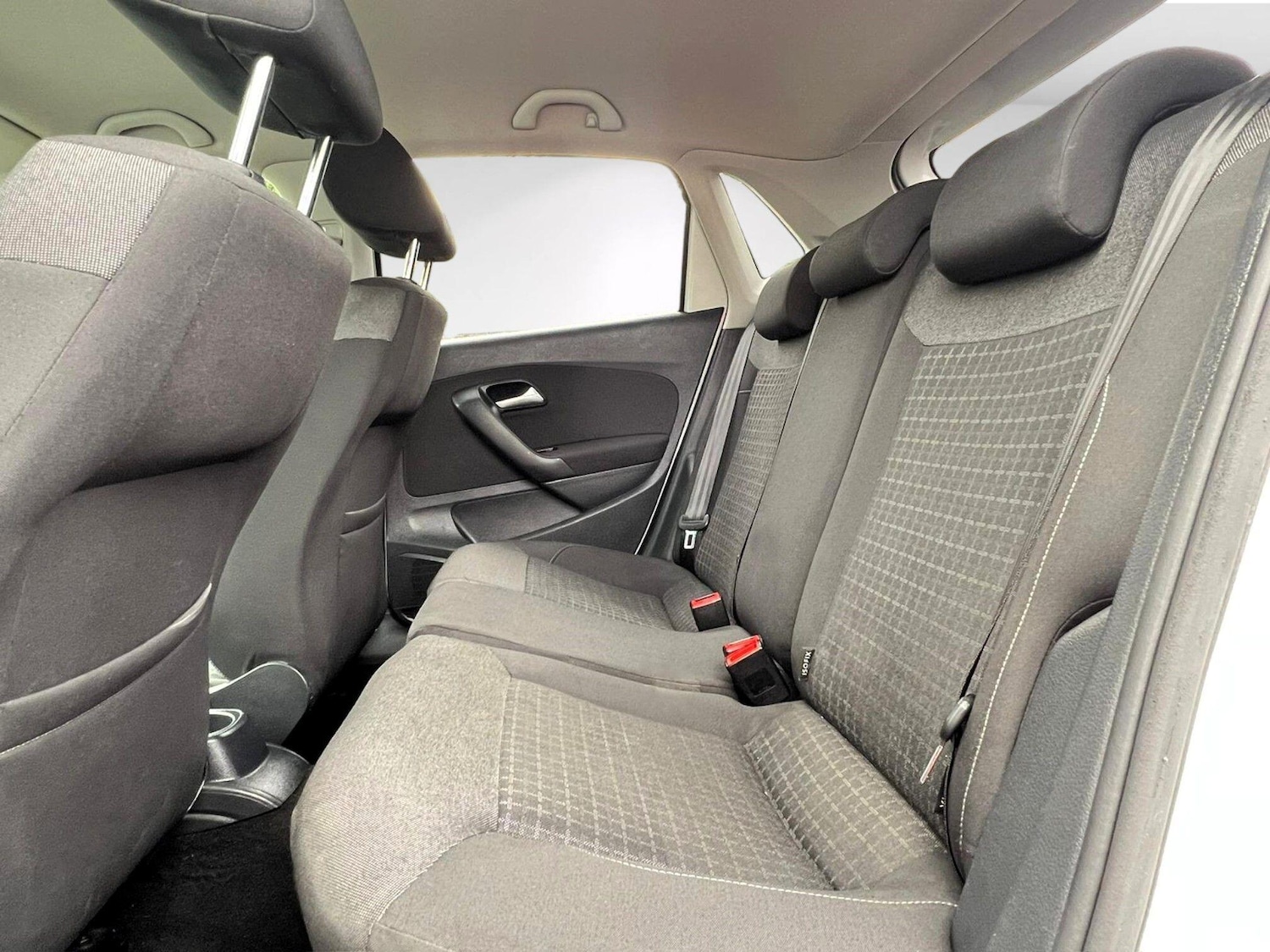 Used Volkswagen Polo 2015 for sale - 76441870: Photo 16