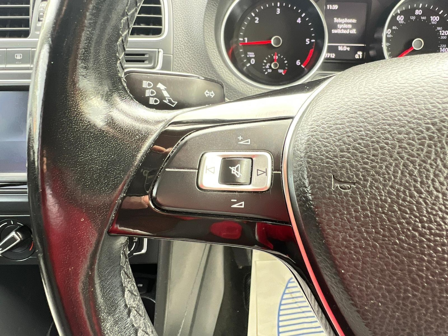 Used Volkswagen Polo 2015 for sale - 76441870: Photo 24