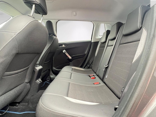 Used Peugeot 2008 2018 for sale - 76219736: Photo 15