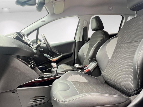 Used Peugeot 2008 2018 for sale - 76219736: Photo 17