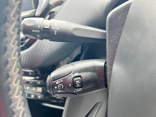 Used Peugeot 2008 2018 for sale - 76219736: Photo 27
