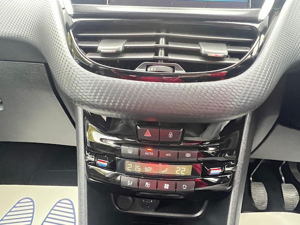 Used Peugeot 2008 2018 for sale - 76219736: Photo 34