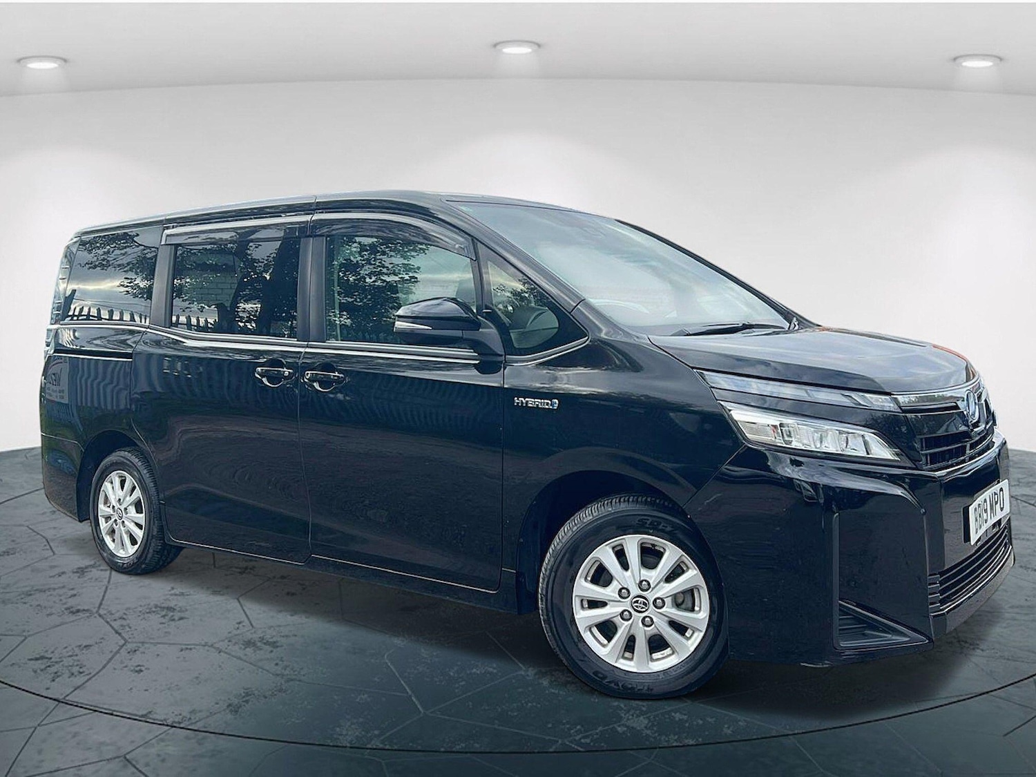 Used Toyota Voxy for sale - 76641608: Photo 11