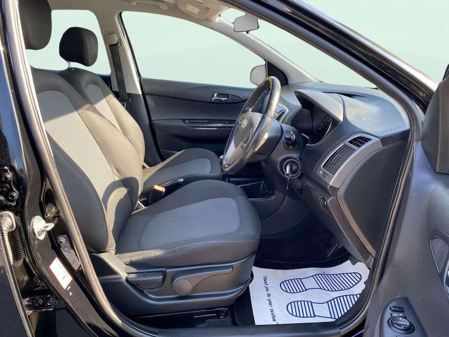 Used Hyundai i20 2014 for sale - 76253174: Photo 11