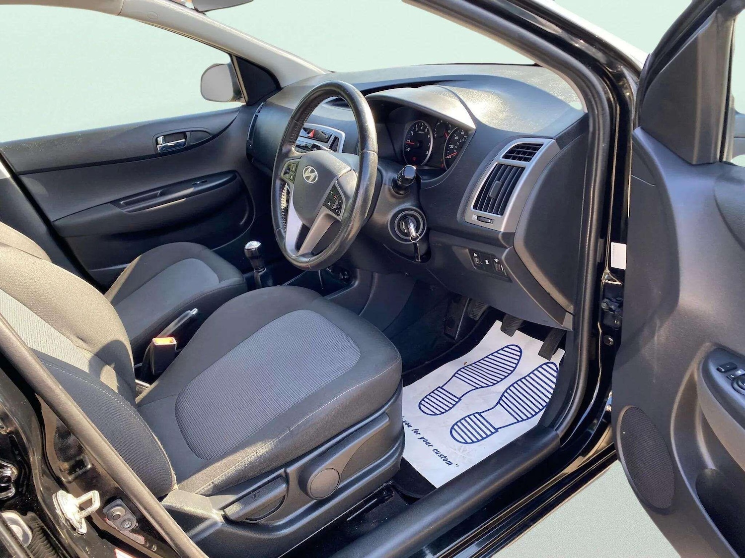 Used Hyundai i20 2014 for sale - 76253174: Photo 12