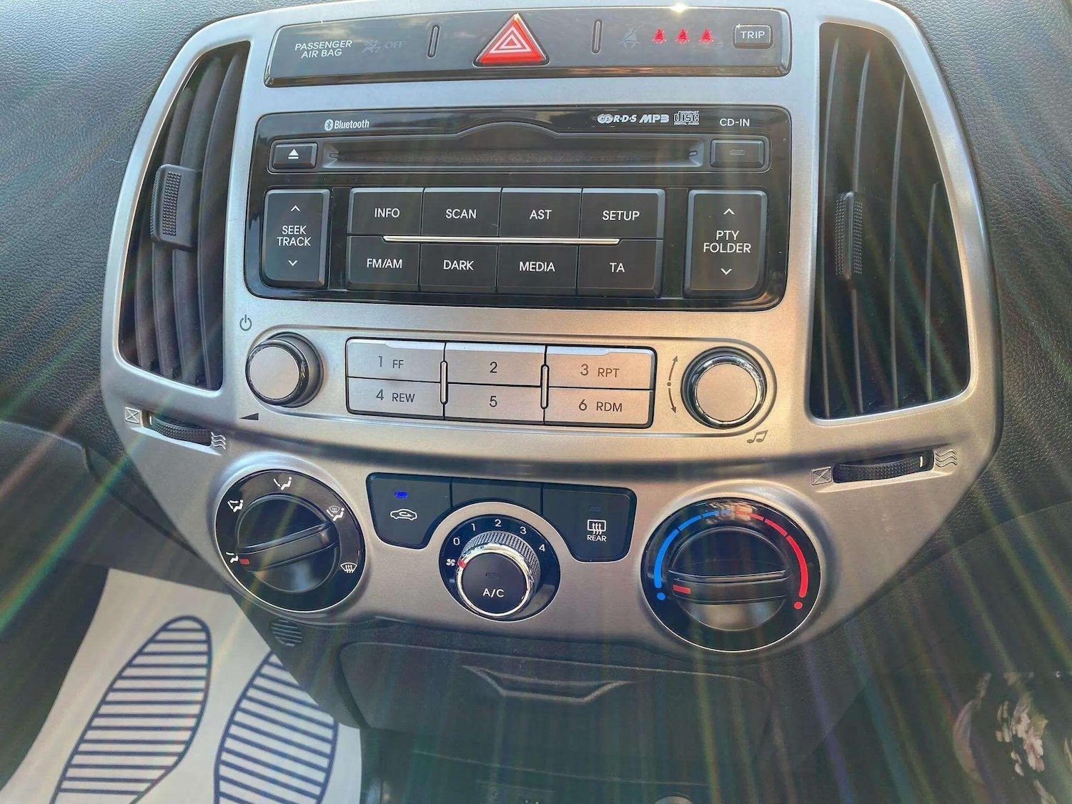 Used Hyundai i20 2014 for sale - 76253174: Photo 29