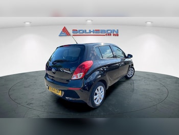 Used Hyundai i20 2014 for sale - 76253174: Photo