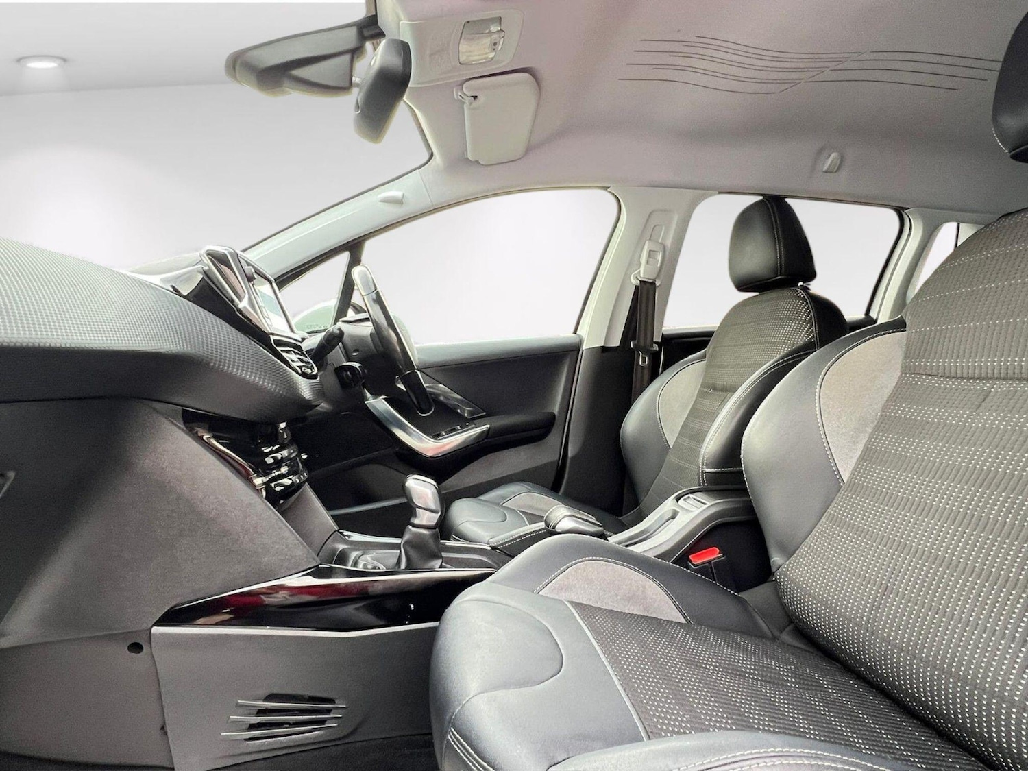 Used Peugeot 2008 2016 for sale - 76748522: Photo 19