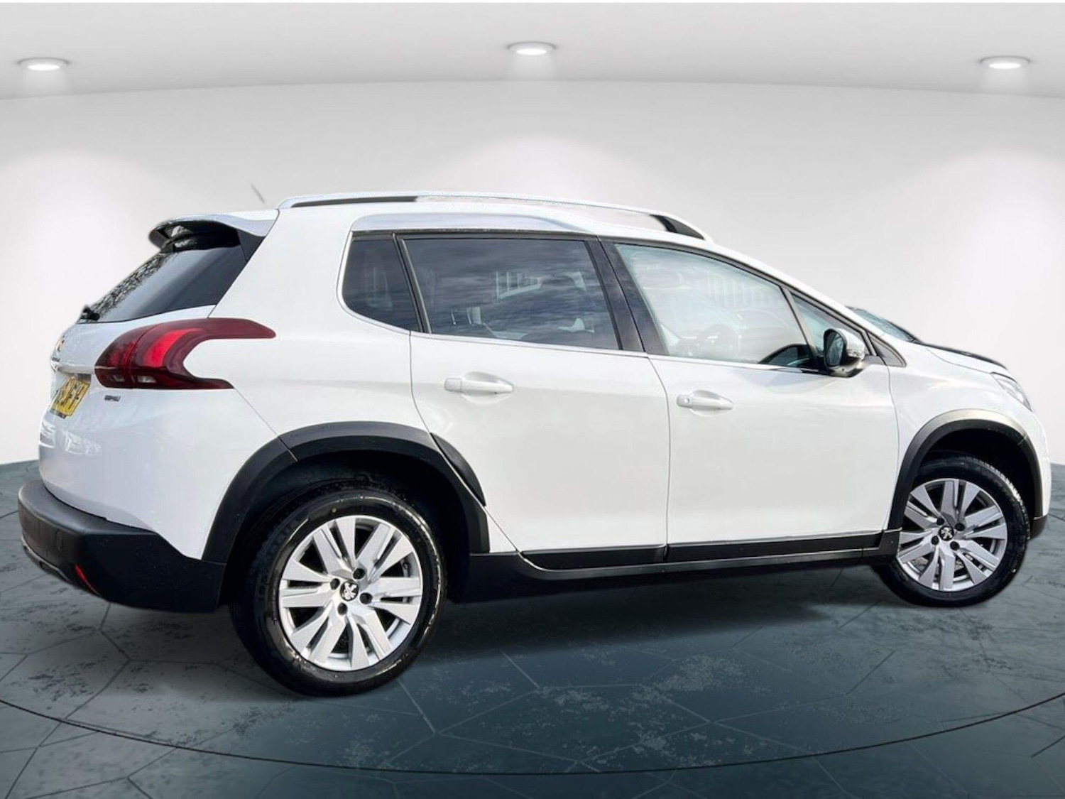 Used Peugeot 2008 2016 for sale - 76748522: Photo 4