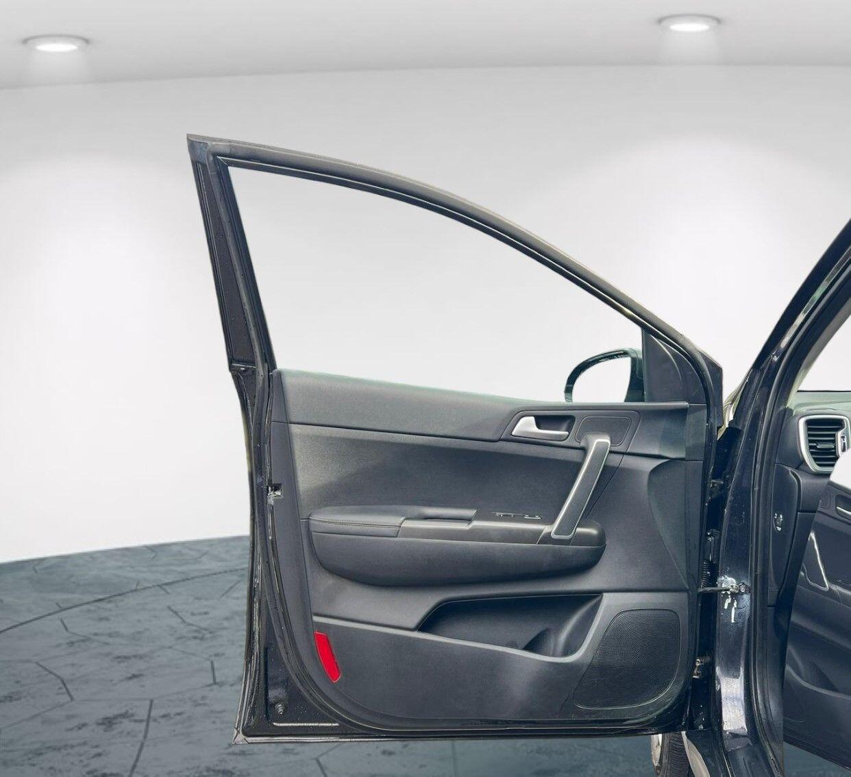 Used Kia Sportage 2018 for sale - 76341046: Photo 42