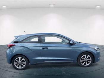 Used Hyundai i20 2018 for sale - 76588727: Photo