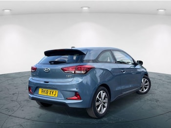Used Hyundai i20 2018 for sale - 76588727: Photo